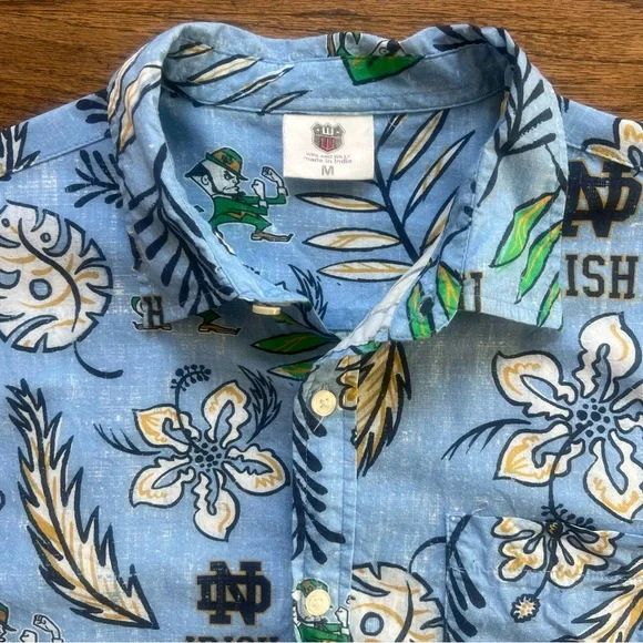 Notre Dame Fighting Irish Tropical Floral Men’s Shirt - Picture 2 of 7